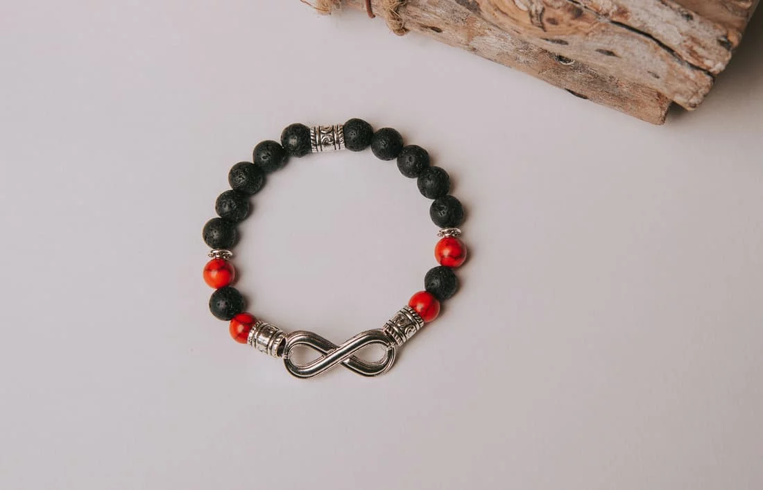 Bracelet rouge feu